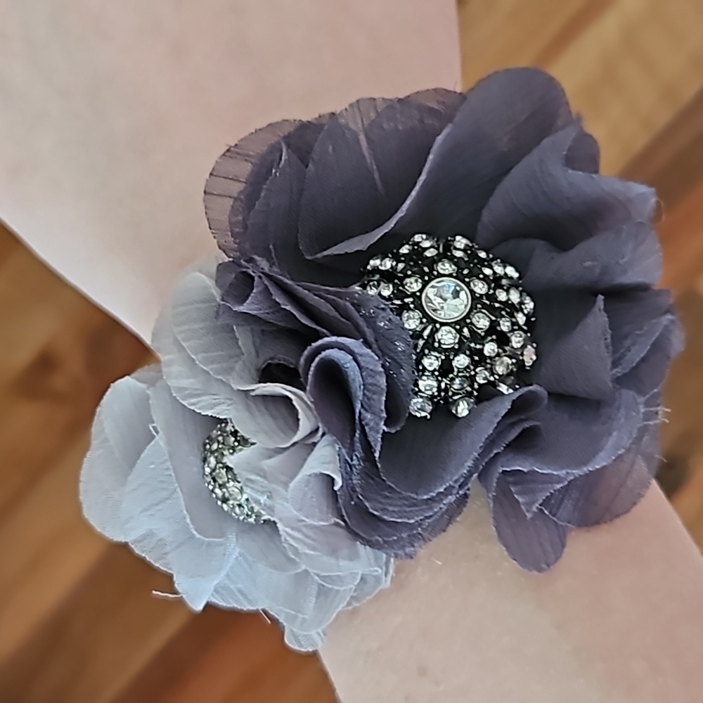 Pretty Floral Bracelet / Cuff, One Size Fits All, Adjustable - Picture 4 of 4